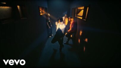 CNCO – No Apagues la Luz (Official Video)