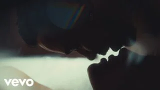 Romeo Santos – Solo Conmigo (Official Video)