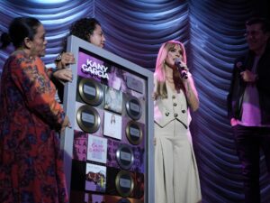 KANY GARCÍA BRILLA EN MÉXICO CON “TE LO AGRADEZCO”