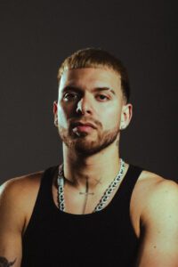 GONZY PRESENTA SU NUEVO TEMA ‘FRIKI’