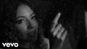 Ana Guerra – Contar Mentiras (Video + Lyrics)