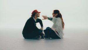 ROBI Y Young Miko – Sorry es que soy Bipolarrr (Video)