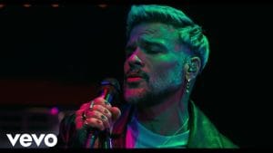 Pedro Capó – La Carretera (Video + Lyrics)
