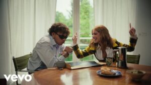 TINI y Beéle – Universidad