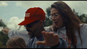 Mike Bahía – El Lugar más Feliz del Mundo