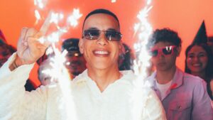 Daddy Yankee sorprende a sus fans con el estreno del video “Toy Hermoso”