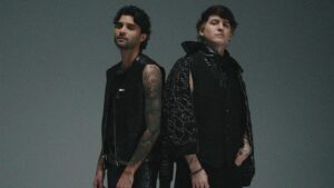 Erick Brian y Christopher Velez – Bajo Cero